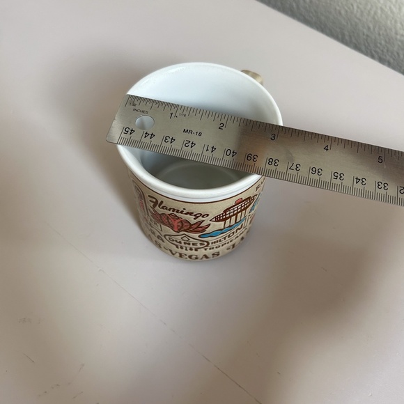 Vintage 1970s Las Vegas Nevada Landmark Casinos Retro Souvenir Coffee Mug Cup - Picture 4 of 11